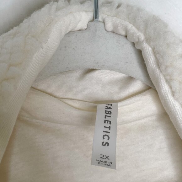 Fabletics Rylan Faux Sherpa Jacket 2X Cream Blue Pocket Zip Teddy Fleece Cozy - Picture 6 of 9